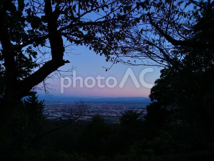 夕暮れの町 夕暮れ,夜景,町の写真素材