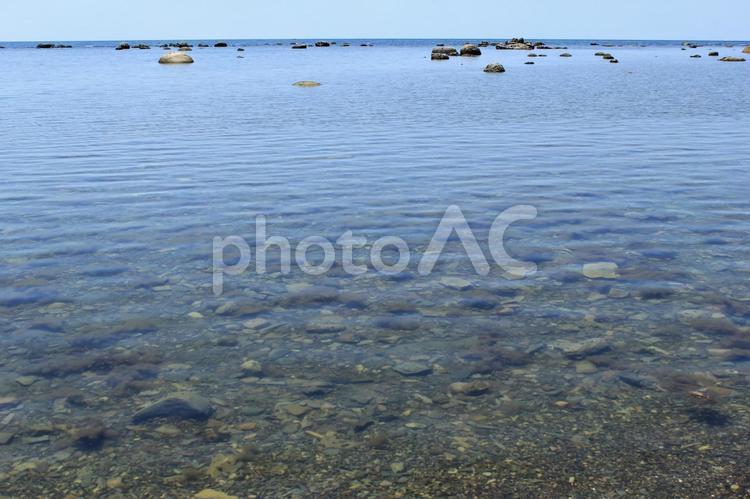 海と岩の風景（男鹿半島の鵜ノ崎海岸）　５ 海,岩,透明の写真素材