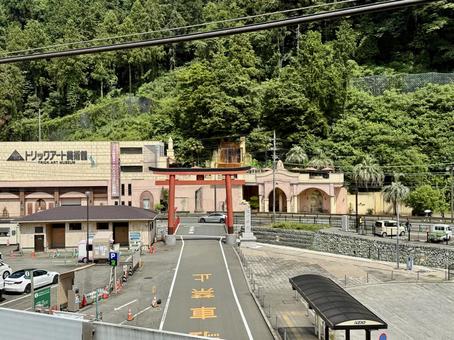 高尾山麓の町並み　2025年夏 田園,駅,雲の写真素材