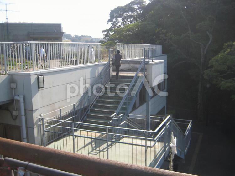 自転車専用道路 空,階段,踊り場の写真素材