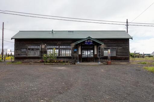 レトロな駅舎藻琴駅全景 鉄道,レトロ,駅舎の写真素材