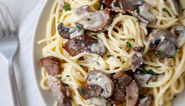 手作りパスタ・スパゲティ・俯瞰 手作りパスタ・スパゲティ・俯瞰の写真