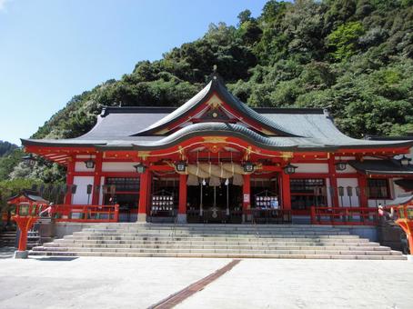 島根県-太鼓谷稲成神社-本殿・拝殿 島根県-太鼓谷稲成神社-本殿・拝殿の写真