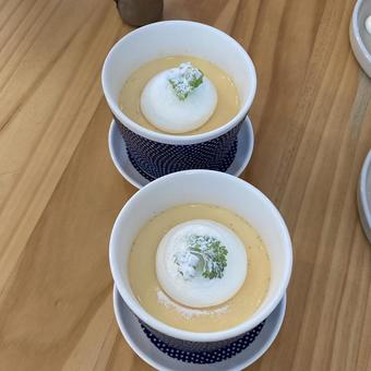 生クリームのせプリン 生クリームのせプリンの写真