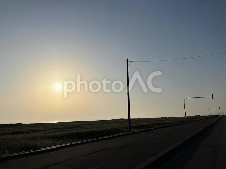 北海道の夕暮れ 北海道,オロロンライン,道北の写真素材