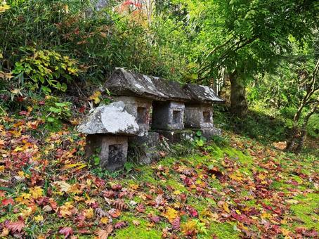 25_1119_毘沙門堂_祠01 岩手県,平泉,神社の写真素材