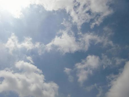 四月の雲-94 四月,青空,空の写真素材