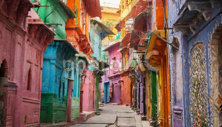 インドのカラフルな裏路地のイメージ画像 インド,カラフル,建物の写真素材