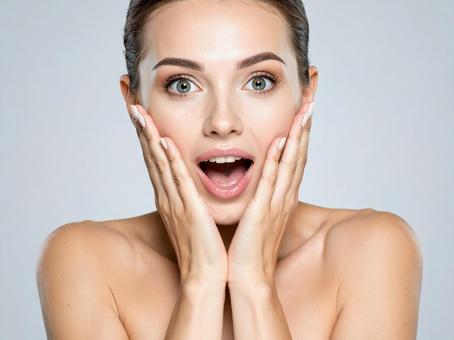 驚く 驚くの写真