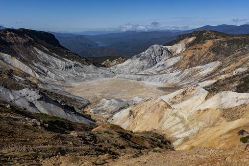 安達太良山　沼の平火口 安達太良山,沼の平火口,爆裂火口の写真素材