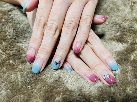 ジェルネイルリボン ジェルネイル,ネイルサロン,セルフネイルの写真素材