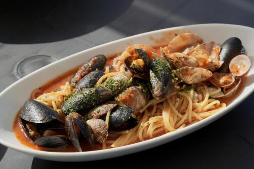アサリとムール貝のボンゴレロッソ ボンゴレ,パスタ,ランチの写真素材