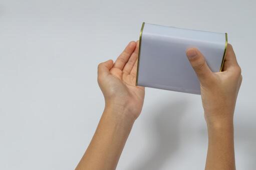 白い箱を持つ手のコピースペース 箱,手,コピースペースの写真素材