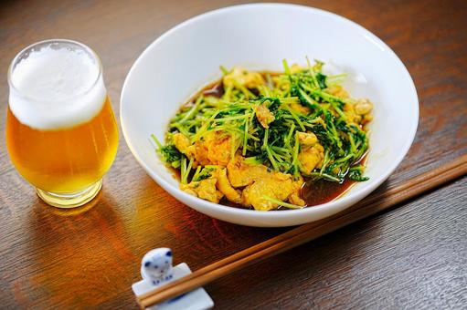 ビールと豆苗の炒め物 ビールと豆苗の炒め物の写真
