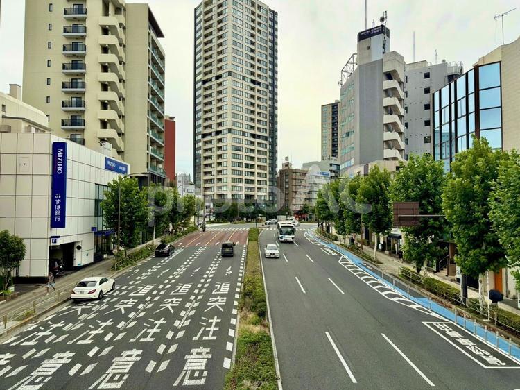 大都会東京の街並み（曇り） ビル群,街並み,ビジネス街の写真素材