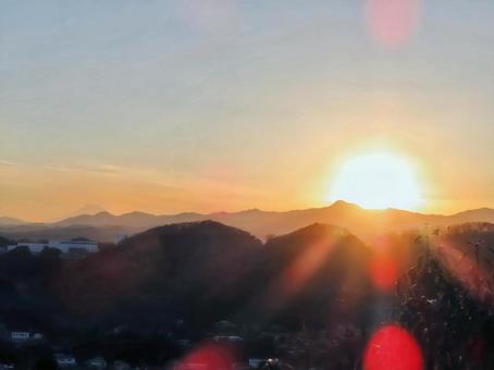 天覧山からの夕日 夕日,夕焼け,天覧山の写真素材