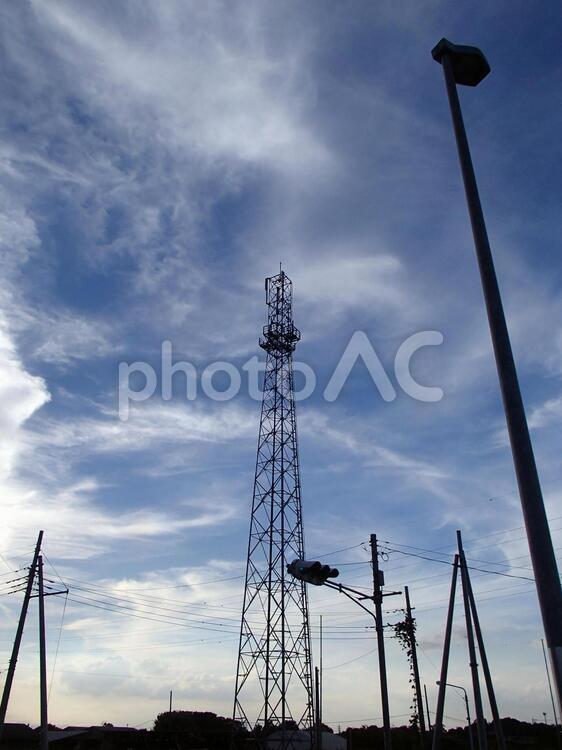 鉄塔がある風景 鉄塔,送電線,電線の写真素材
