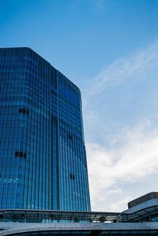 都会の高層ビルと青空3 高層ビル,オフィスビル,商業施設の写真素材