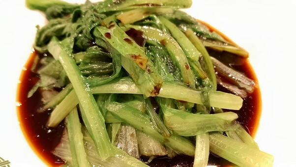 中国原産野菜「茎レタス」の温菜　中華料理 茎レタス,ステムレタス,中国の写真素材