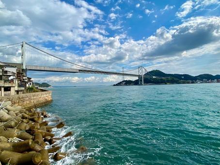 壇ノ浦から見た関門橋 壇ノ浦から見た関門橋 下関,関門海峡,関門橋の写真素材