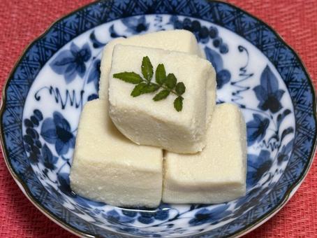 高野豆腐の含め煮 高野豆腐の含め煮の写真