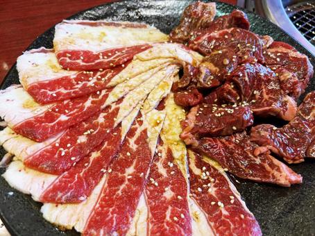 焼肉(バラ、ハラミ) 焼肉(バラ、ハラミ)の写真
