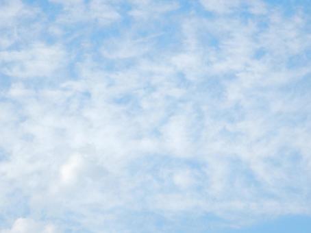 【空の写真】秋空 秋空,空,雲の写真素材