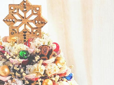 クリスマスツリーの装飾　オーナメント クリスマスツリー,12月,オーナメントの写真素材