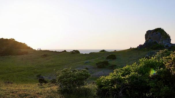 長崎県壱岐市 猿岩がある場所の風景 長崎県壱岐市 猿岩がある場所の風景 猿岩,空,岩の写真素材