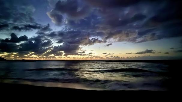 夕焼けの日本海 夕焼けの日本海の写真