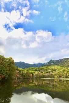 鏡池 紅葉 秋 鏡池 紅葉 秋の写真