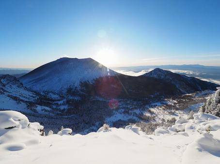 雪景色・冬の浅間山(ガトーショコラ) 雪景色・冬の浅間山(ガトーショコラ)の写真