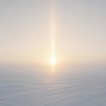 雪原のサンピラー 雪原のサンピラーの写真