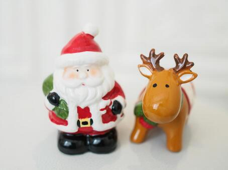 Santa Claus and reindeer figurines, декабрь, санты, рождество, JPG