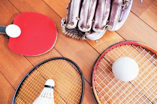 Choosing club activities, JPG Choosing club activities, club activities, movement, badminton, JPG