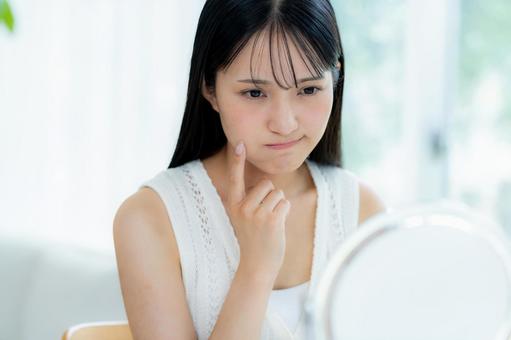 若い女性のビューティーイメージ 若い女性のビューティーイメージ 美容,ビューティー,悩みの写真素材