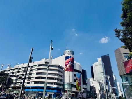 東京都渋谷区神宮前の街並み風景 東京都渋谷区神宮前の街並み風景の写真