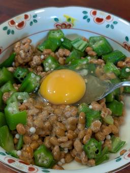 オクラ納豆卵 オクラ納豆卵 オクラ,納豆,卵の写真素材
