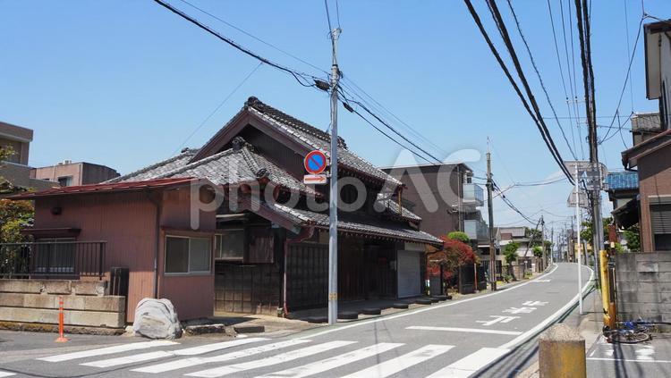 東西線の妙典駅・駅近郊の街並み（市川市） 夏,東京メトロ,東西線の写真素材