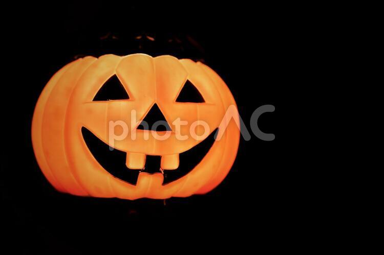 小物　ハロウィン　かぼちゃ ランタン,怖い,恐ろしいの写真素材