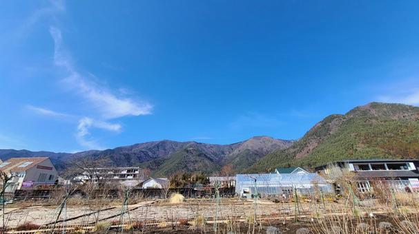 冬の美しい青空 散策,田舎,青空の写真素材