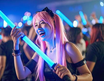 推し活女子・青のサイリウム 推し活,女子,ライブの写真素材