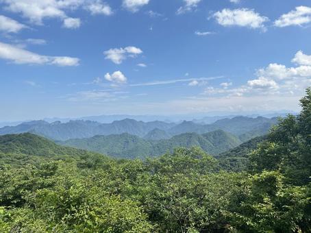 晴れた空と美しい山々 山,晴れ,風景の写真素材