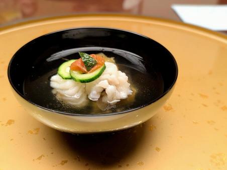 Soup dish: Conger eel soup, JPG Soup dish: Conger eel soup, JPG