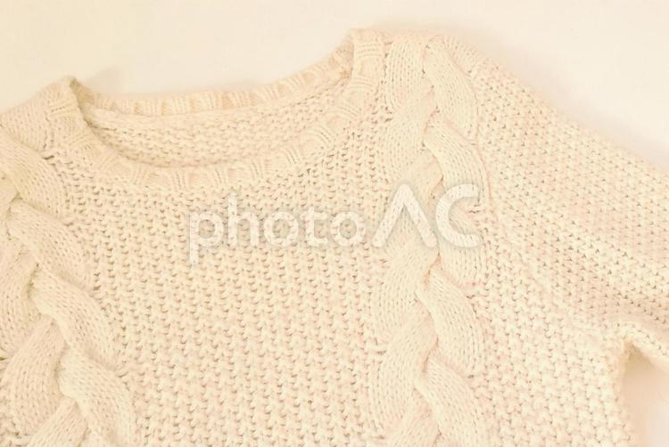 セーター　オフホワイト セーター,オフホワイト,編み物の写真素材