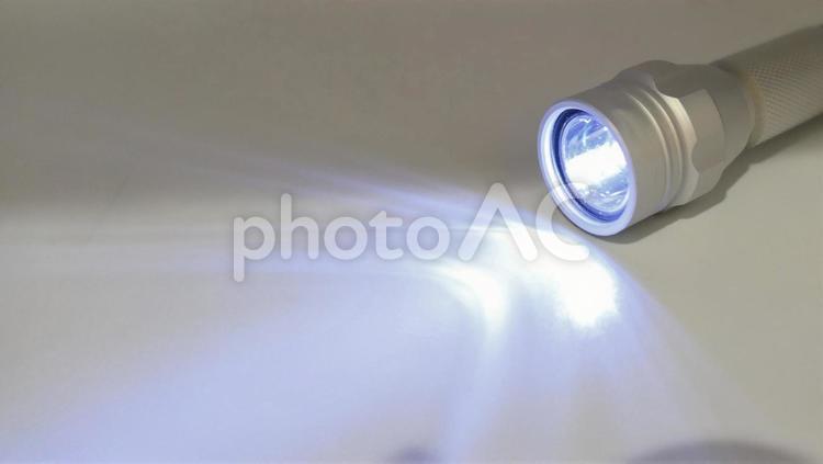 懐中電灯　ライト　防災　素材　イメージ5 懐中電灯,ライト,ledライトの写真素材