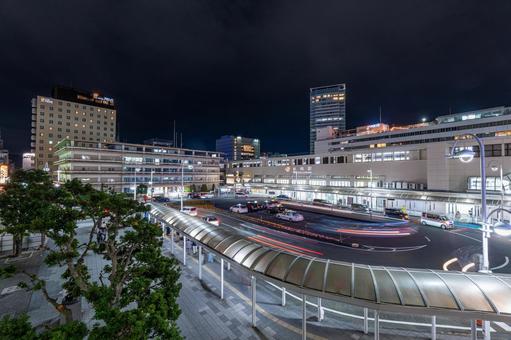 終電間際の静岡駅南口 終電間際の静岡駅南口 静岡駅,静岡,ロータリーの写真素材