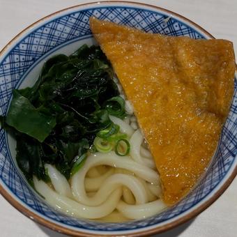 きつねうどん きつねうどん うどん,食事,食べものの写真素材