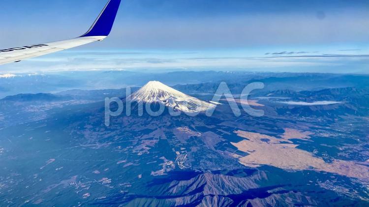 富士山を上空から撮影 風景,空,乗り物の写真素材