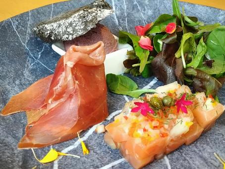 前菜の盛り合わせ2 前菜の盛り合わせ2 前菜,盛り合わせ,コース料理の写真素材